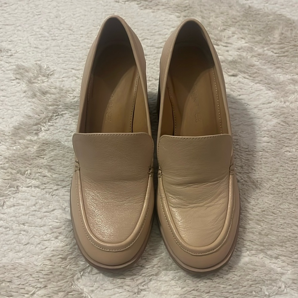 Crown vintage nude heels size 8.5